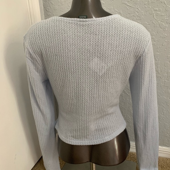 Brand new light  blue long sleeve with tie - Picture 3 of 6